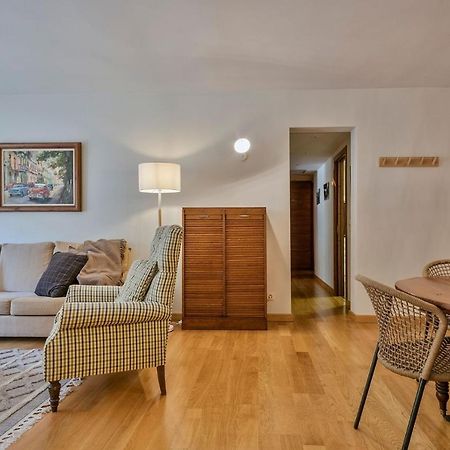 Luderna - Apartamento Con Terraza Barrados Vielha Bagian luar foto