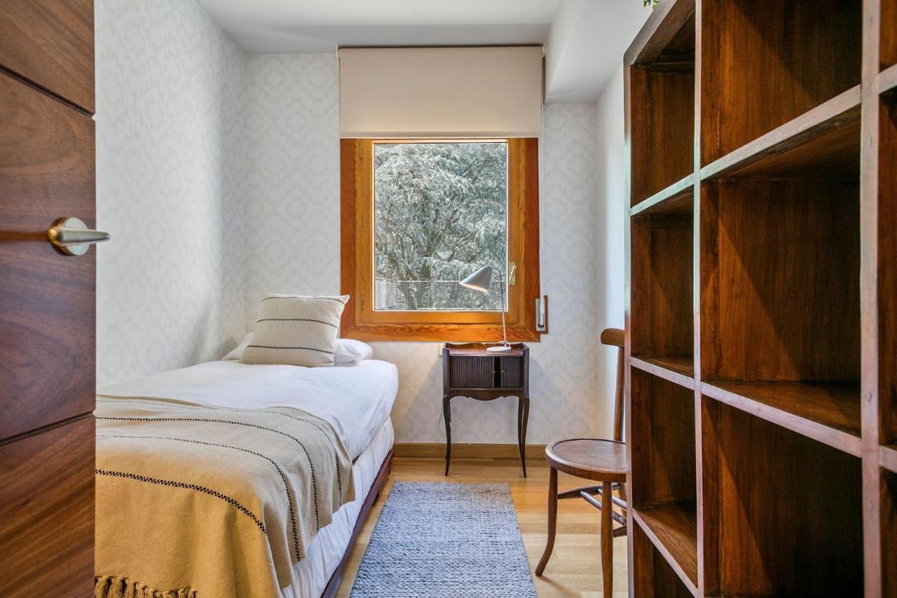 Luderna - Apartamento Con Terraza Barrados Vielha Bagian luar foto