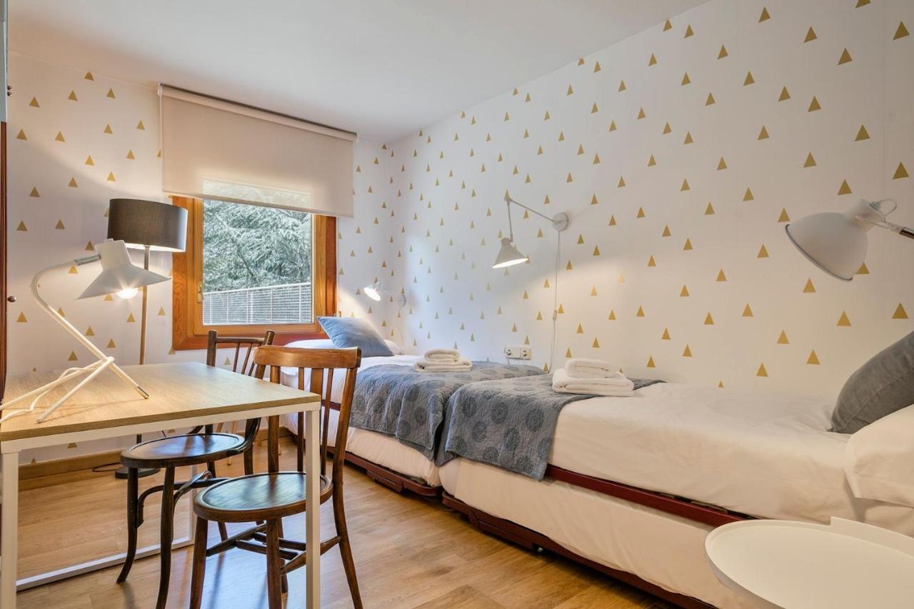 Luderna - Apartamento Con Terraza Barrados Vielha Bagian luar foto